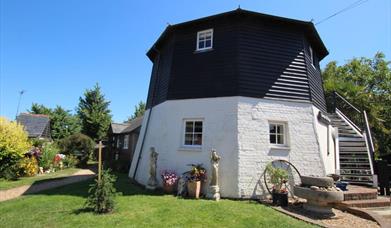 Hunston Mill Self Catering Cottages