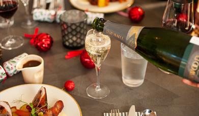 Tinwood wine with Christmas feast