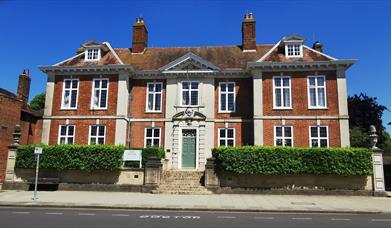Edes House, Chichester