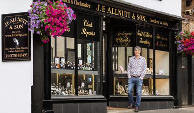 JE Allnutt & Son Ltd