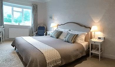 Little Orchard Bed & Breakfast